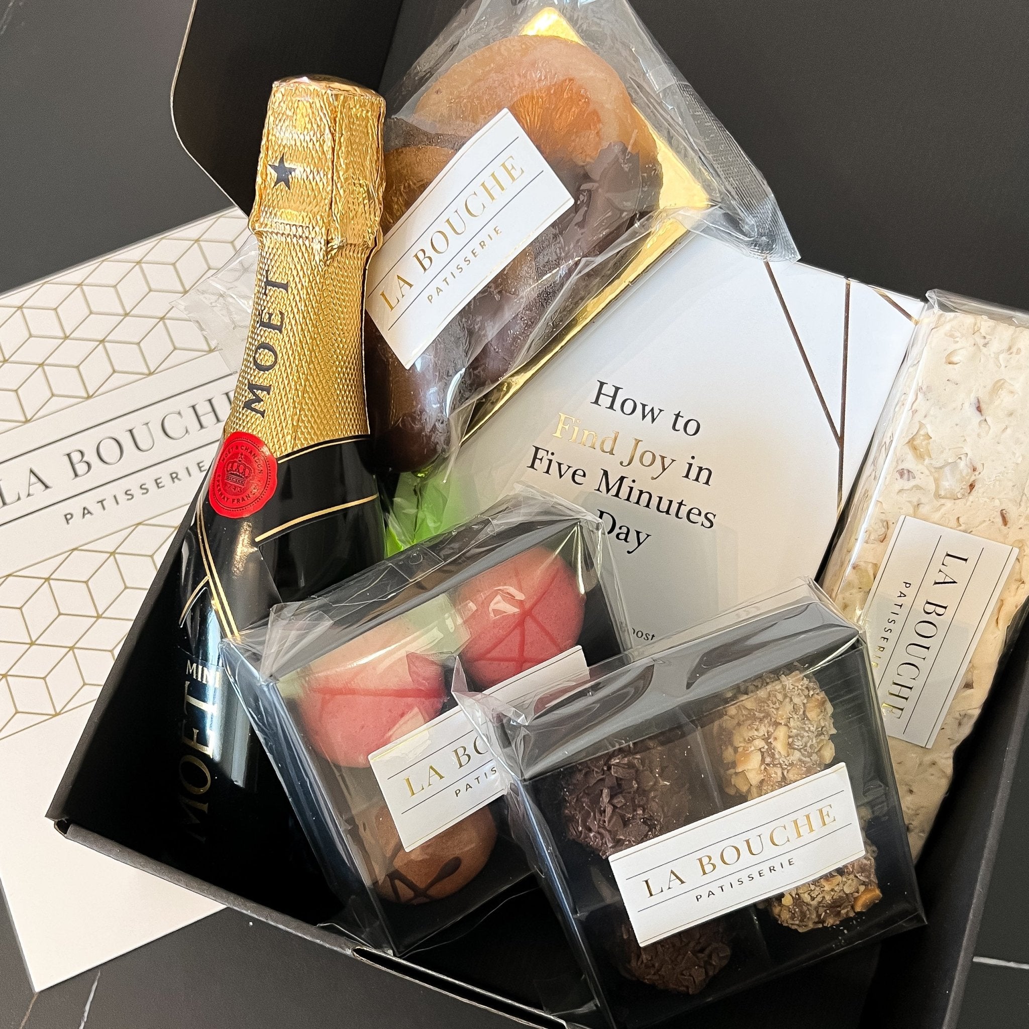 MOTHERS DAY CELEBRATION GIFT HAMPER - La Bouche