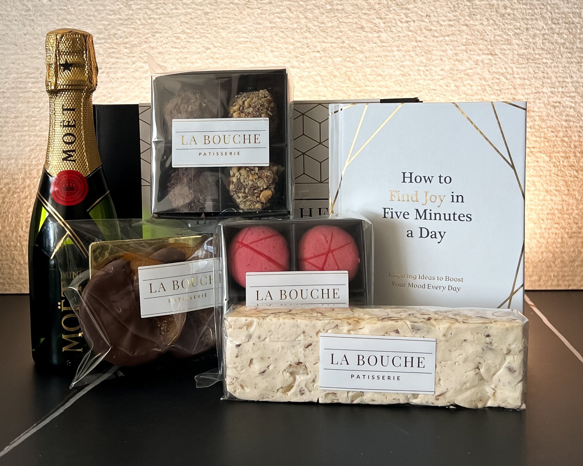 MOTHERS DAY CELEBRATION GIFT HAMPER - La Bouche